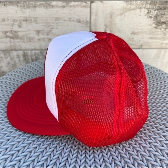 Vintage New York Steakhouse Retro Mesh Snapback Trucker Hat - Picture 3 of 7